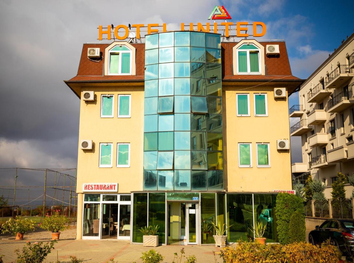 Hotel United Cagllavice Exterior photo